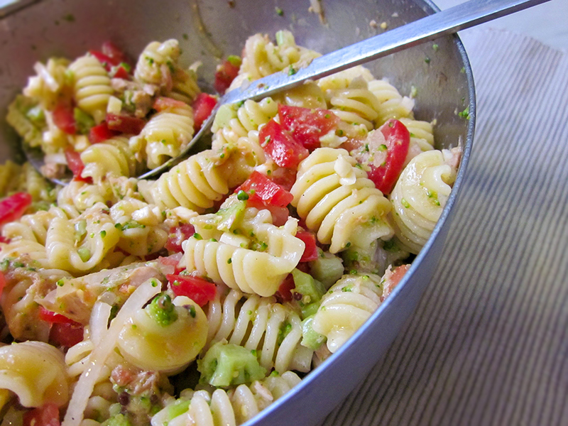  Insalata di Pasta Con Tonno e Pomodorini ricette zafferano con le olistiche 