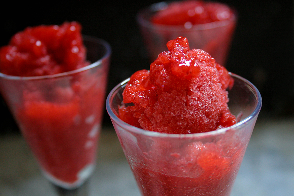  Easy Homemade Strawberry Sorbet ricette italiane il scritte italiane 